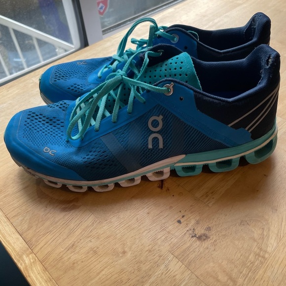 On Running Womens Cloudflow Malibu/Curacao Running Shoe size 8.5 - Picture 7 of 16